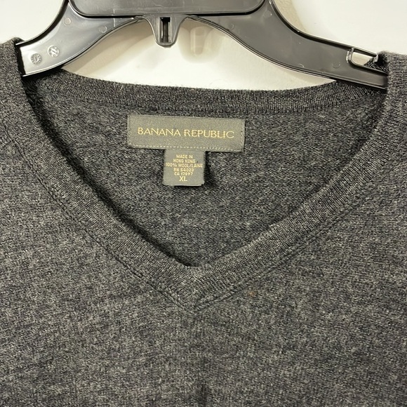 BANANA Republic wool sweater v-neck XL gray long sleeve pullover - Picture 2 of 5